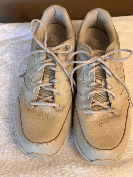 New Balance Walking Shoes Men’s Size 13 2E Wide Beige Leather Comfort Sneakers main image 8